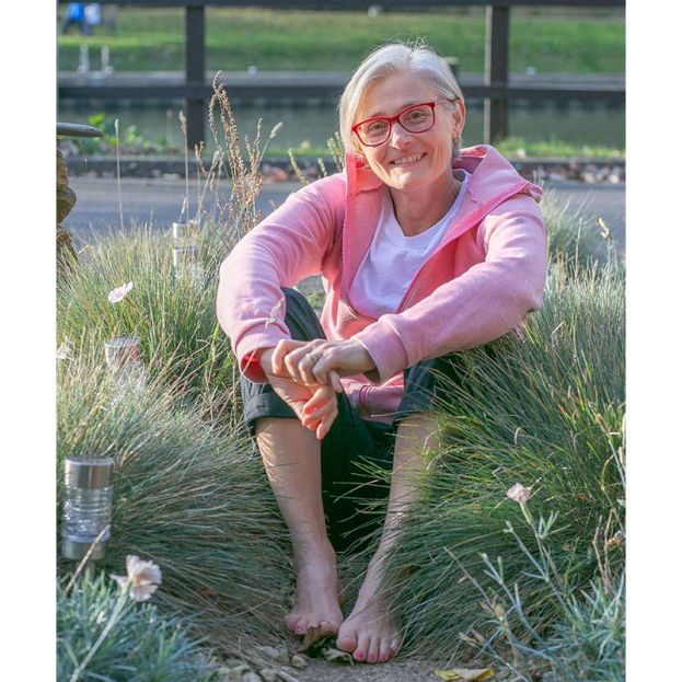 Bernie Landels - Finding their Feet